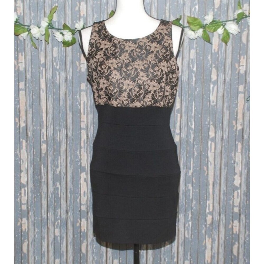 Twenty One Floral Ladies Little Black Dress Size L Stretch Back Zipper Nude Lace